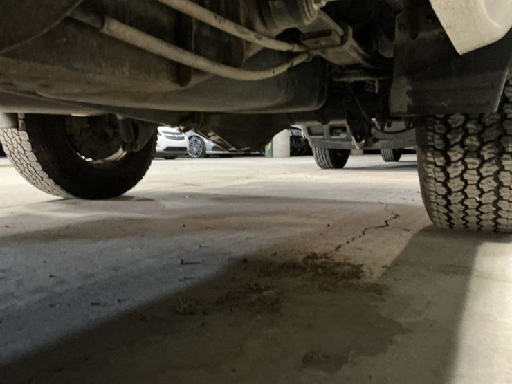 2018-chevrolet-silverado-1500-image-25