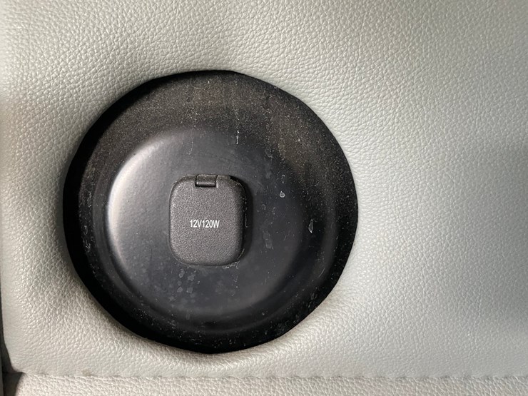 2017-kenworth-t680-image-68