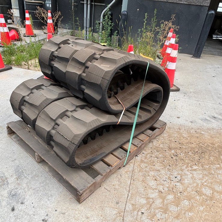 #1106 • Set of New Skid Steer Tracks (West Salem, WI)