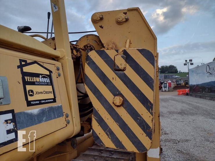 2000-deere-650h-lt-image-43