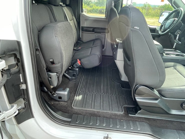 2020-ford-f150-image-34