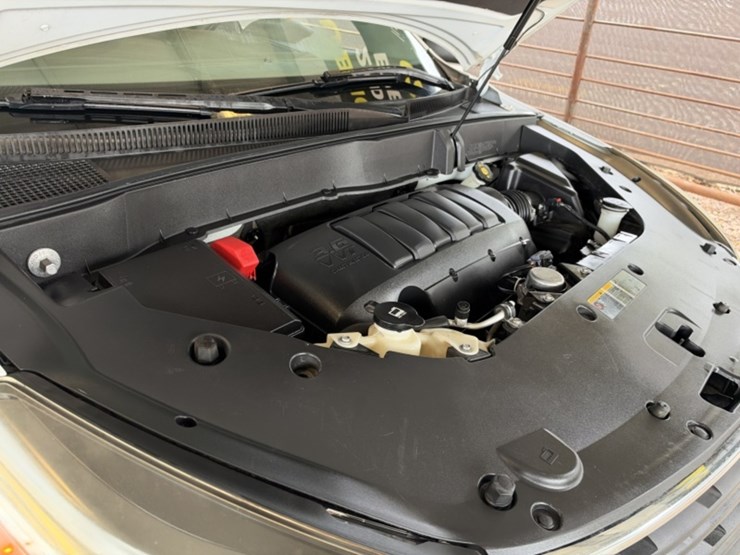 2016-chevrolet-traverse-image-14