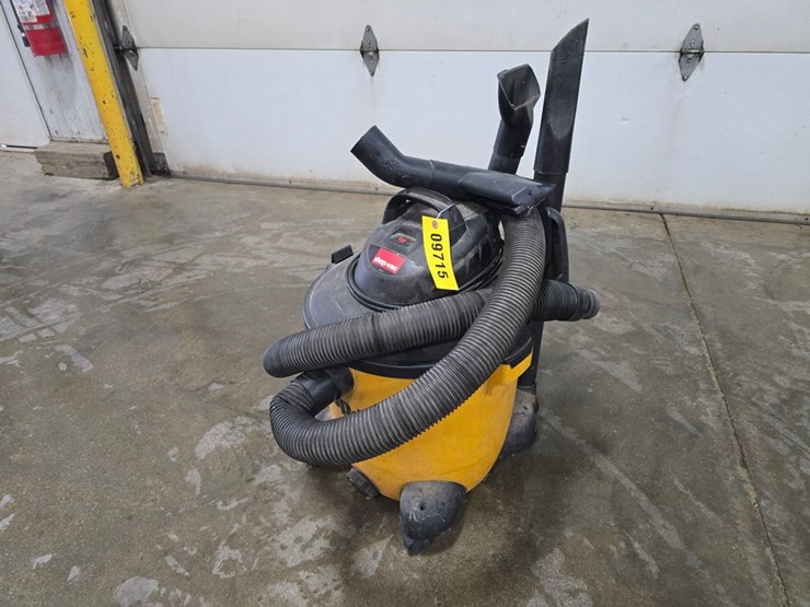 #9715-•-shop-vac-12-gallon-shop-vac-image-1