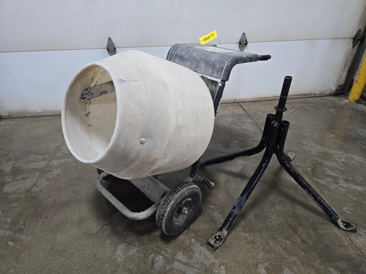 #9677-•-2016-mix-n-go-dm1500-cement-mixer-image-1