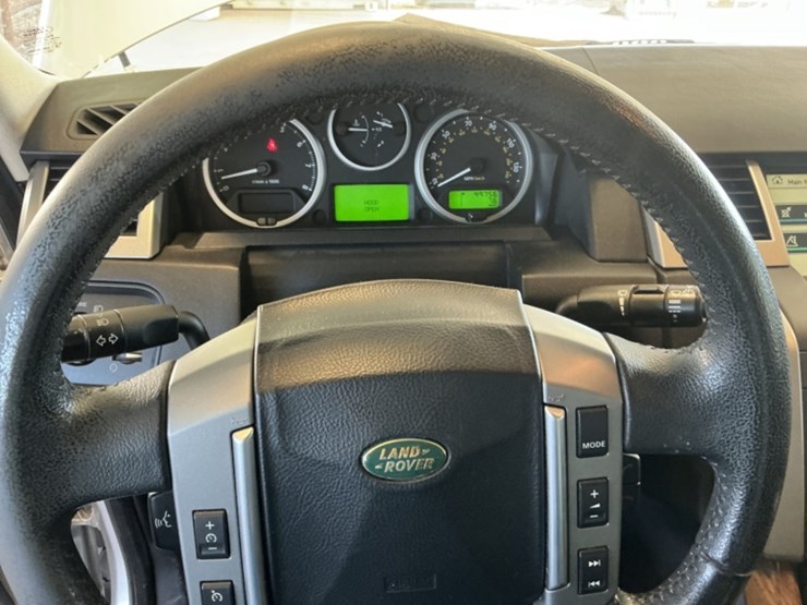 2008-land-rover-range-rover-sport-image-16