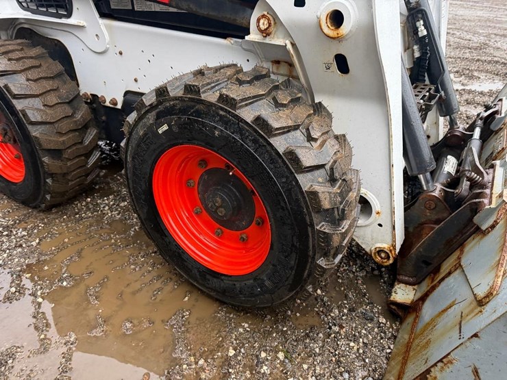 2022-bobcat-s740-image-12