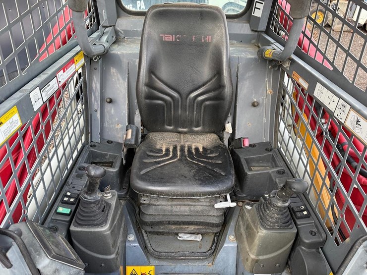 2020-takeuchi-tl8-image-20