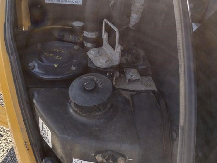 2021-deere-35g-image-31