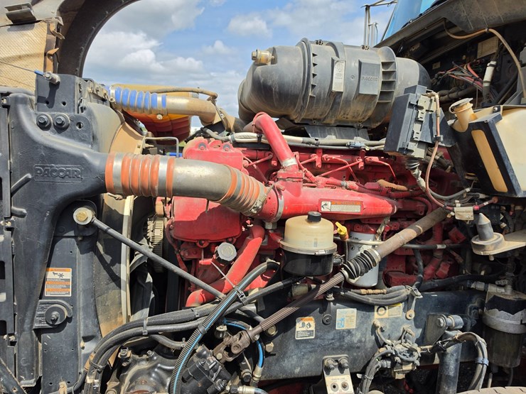 2013-kenworth-t800-image-22