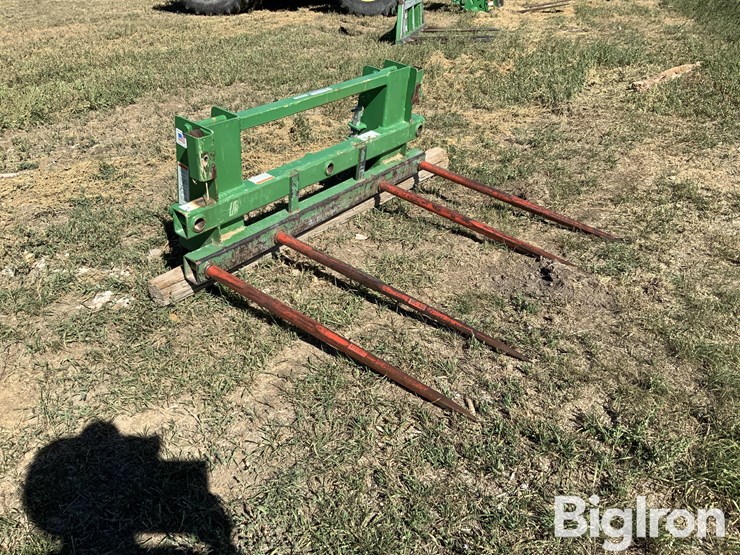 worksaver-tractor-loader-bale-spear-attachment-image-3