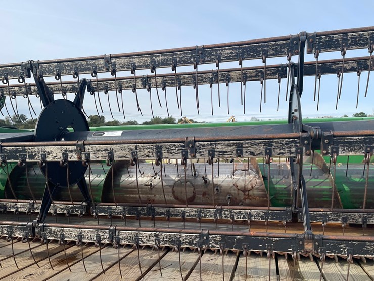 john-deere-216-image-8