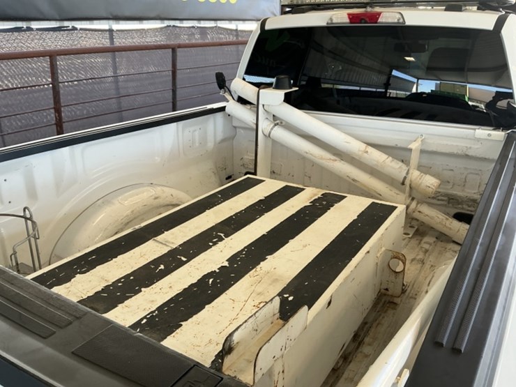 2021-ford-f150-image-9