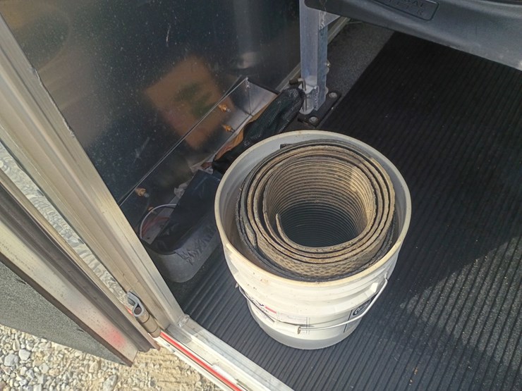 2012-custom-trailer-image-29