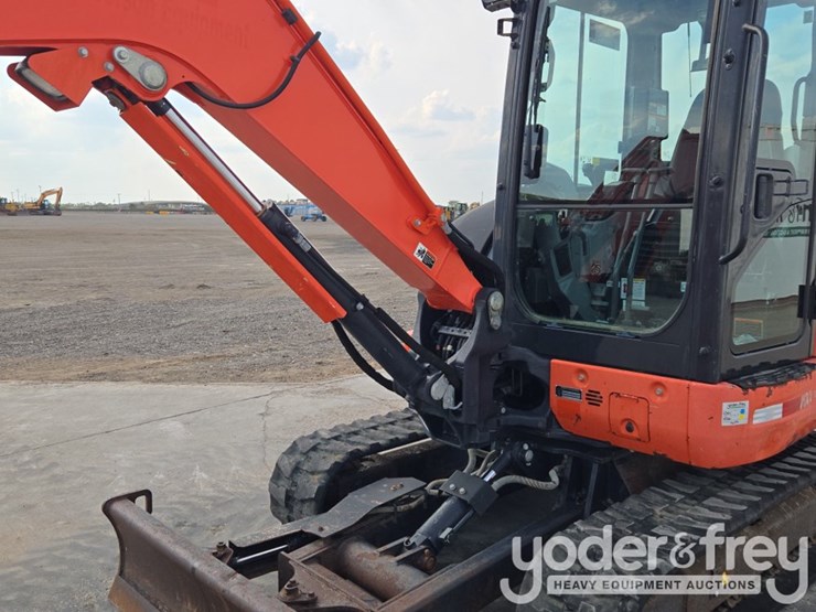 2022-kubota-kx040-4-image-23
