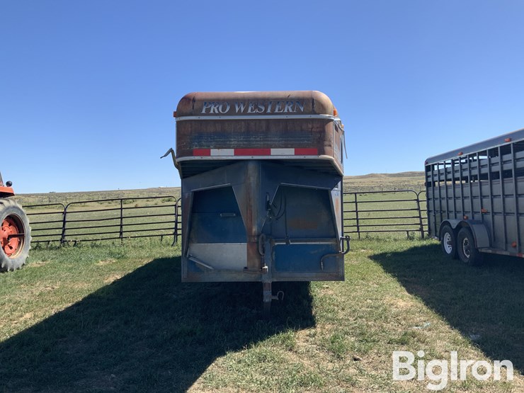 1994-pro-western-t/a-gooseneck-livestock-trailer-image-2