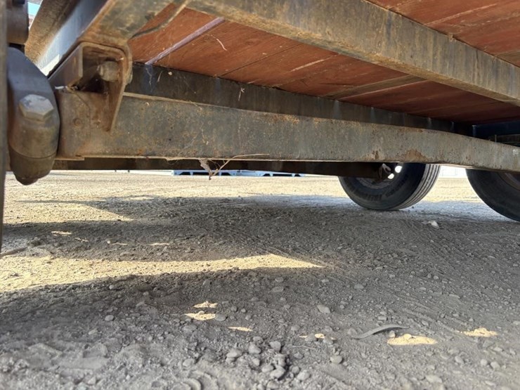 2005-zieman-1165-t/a-equipment-trailer-image-24