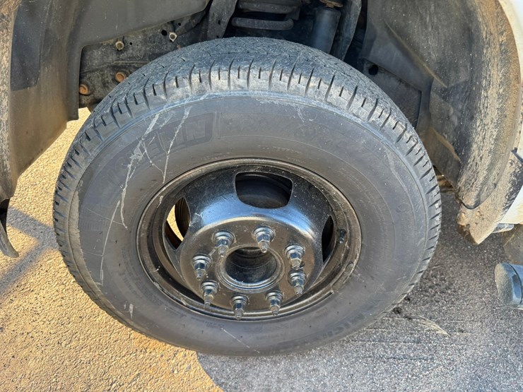 2020-dodge-3500-image-57