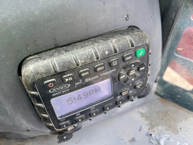 2019-kubota-svl75-2-image-26