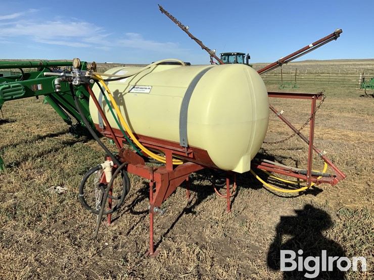 snyder-industries-3-pt-boom-sprayer-image-1