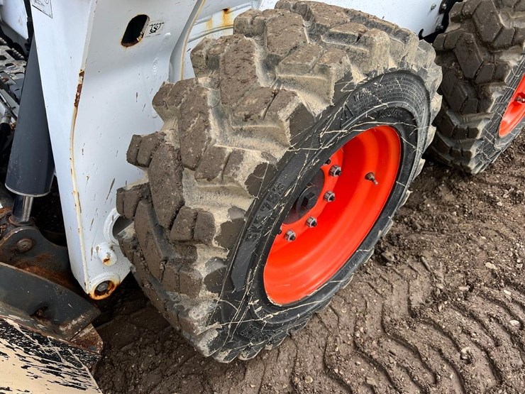 2018-bobcat-s570-image-14