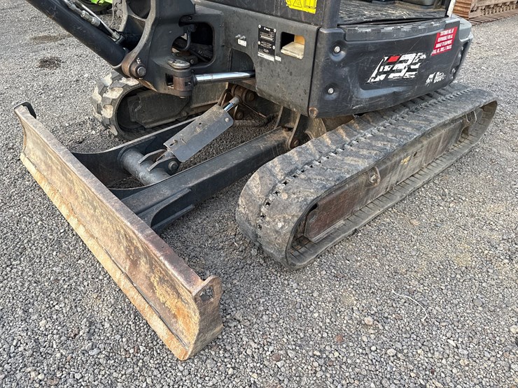 2020-bobcat-e35-image-10