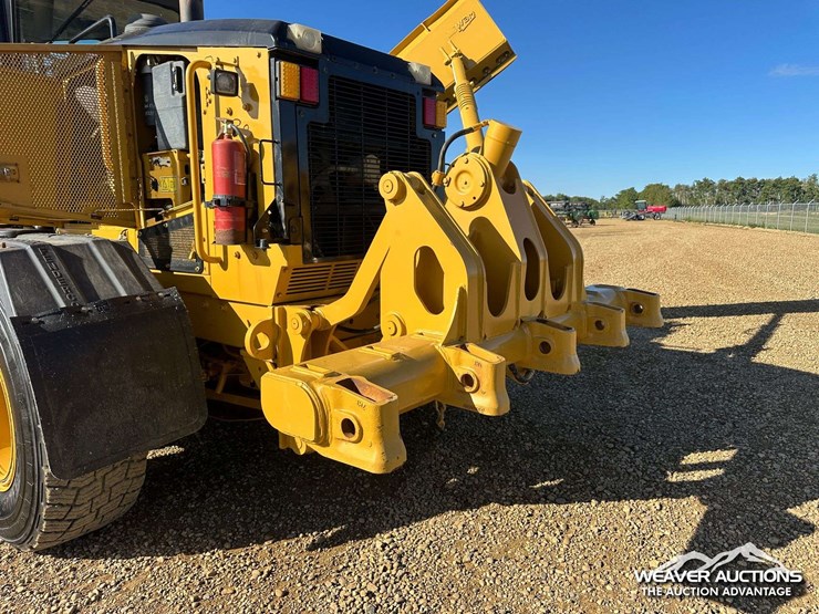 caterpillar-140m-image-49