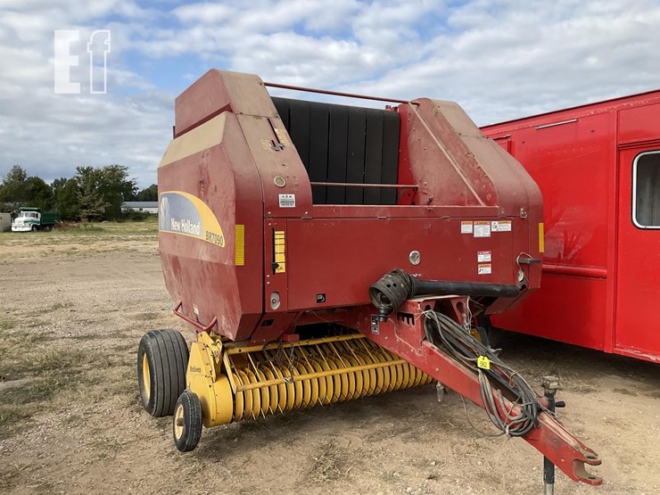 new-holland-br7090-image-2