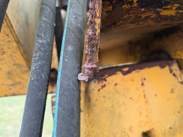 #25268-•-international-3082-series-a-back-hoe-attachment-image-41