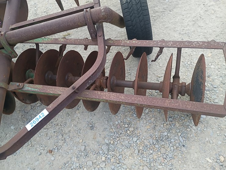 john-deere-10-image-13