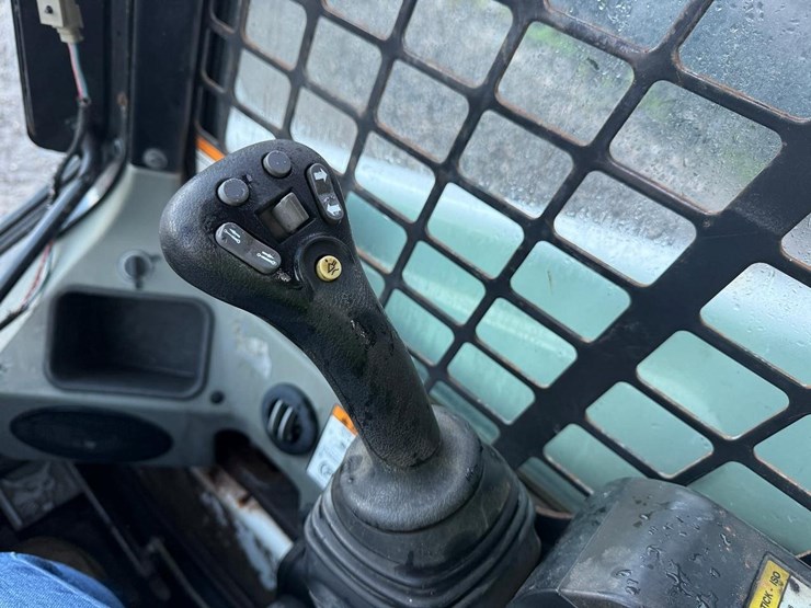 2015-bobcat-t450-image-20