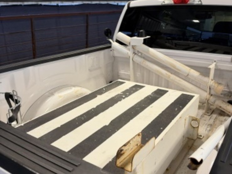 2019-ford-f150-image-10