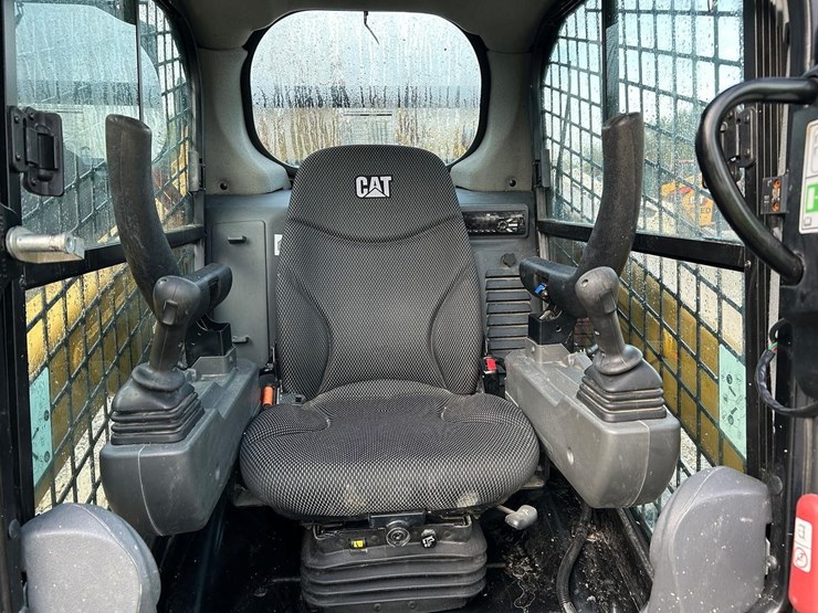 2019-caterpillar-259d3-image-20