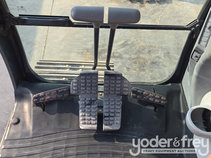 2019-deere-210g-lc-image-77