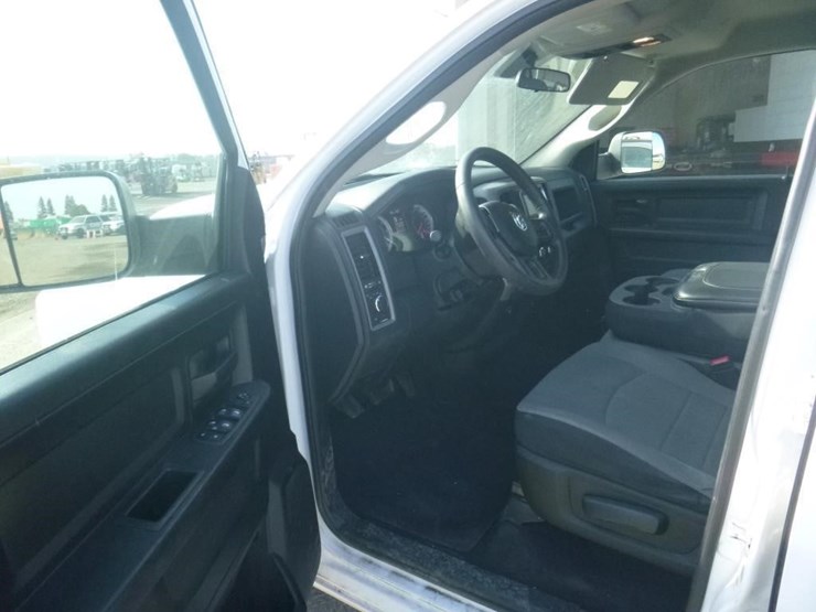 2021-dodge-1500-image-5