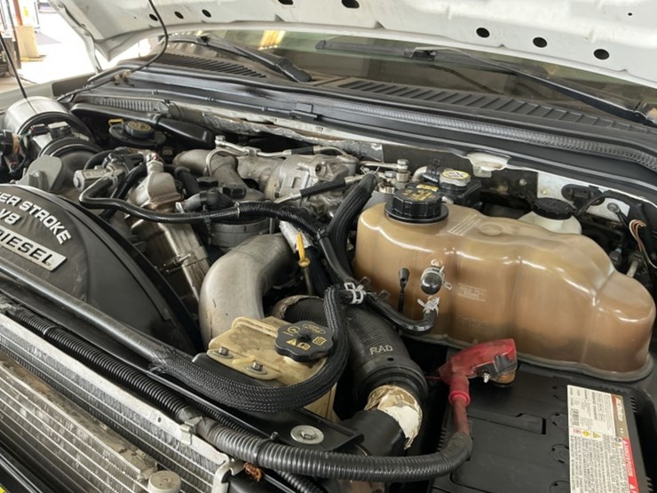 2008-ford-f550-image-11