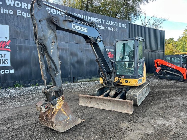 2017-deere-60g-image-2