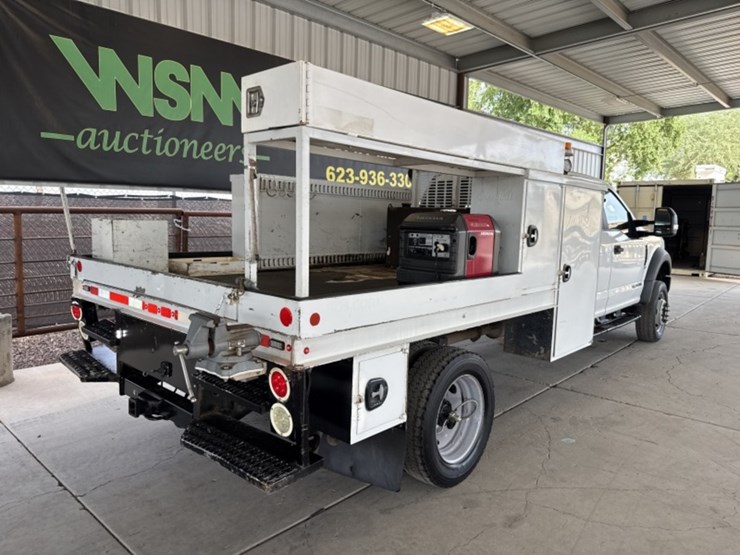 2019-ford-f550-image-11
