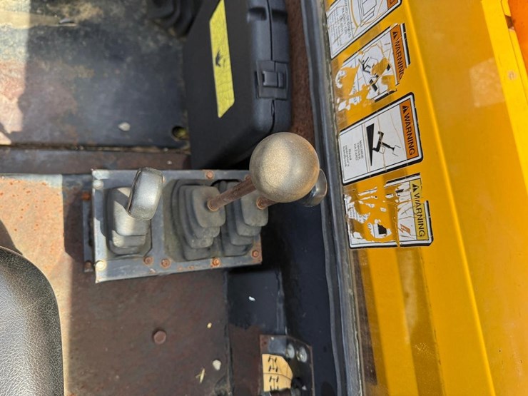 jcb-506c-image-21