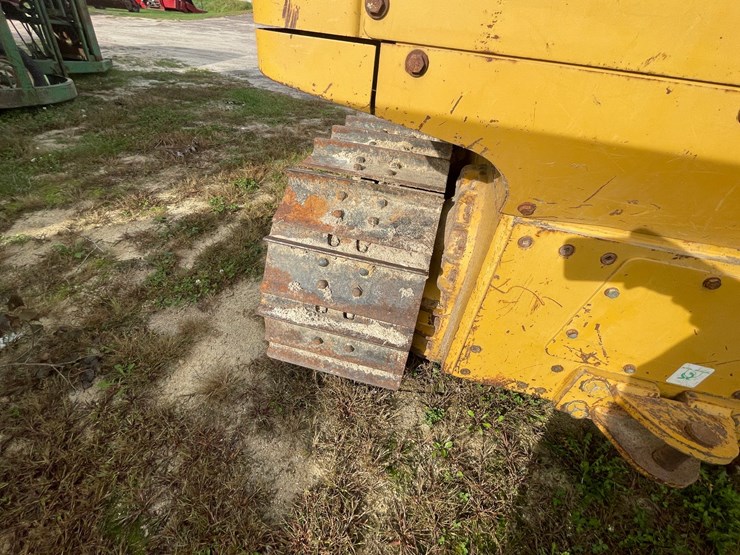 2005-caterpillar-d3g-xl-image-26