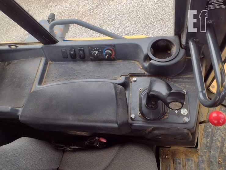 2016-deere-850k-image-11