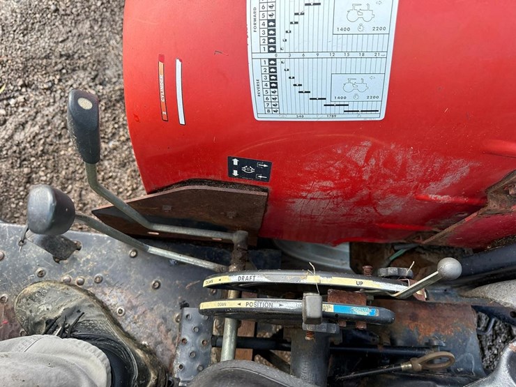 massey-ferguson-451-image-27