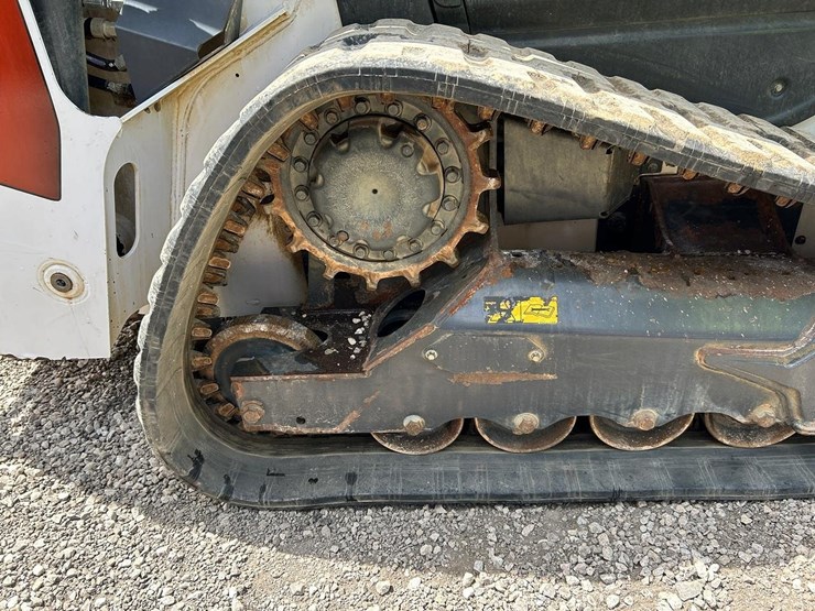 2021-bobcat-t62-image-13