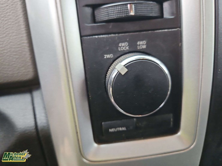 dodge-3500-image-22