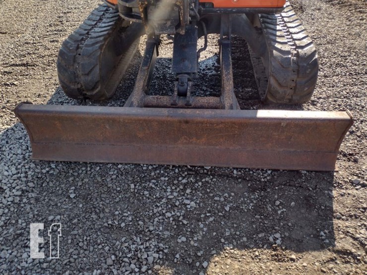 2011-hitachi-zx35u-3-image-18