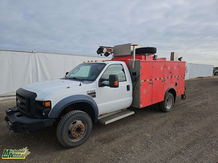 2009-ford-f550-image-1