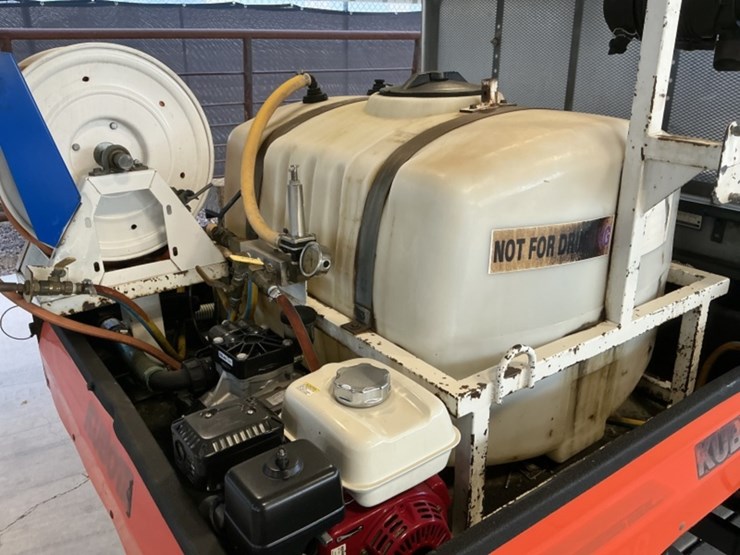 2013-kubota-rtv900-image-9