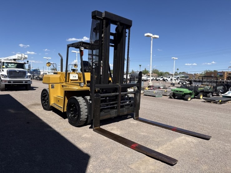caterpillar-dp115-image-4