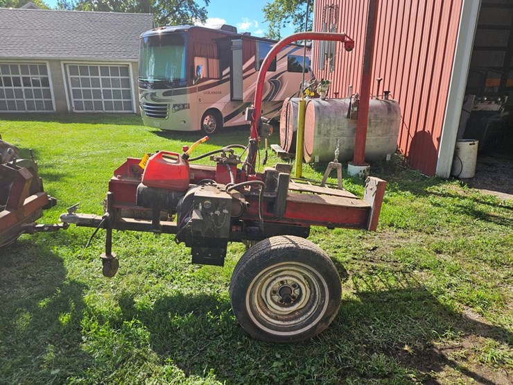 #8702-•-towable-log-splitter-image-2