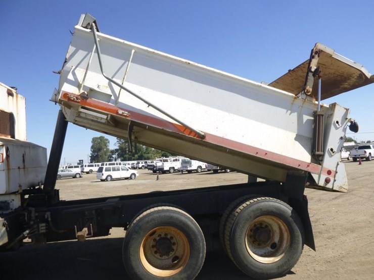 2008-international-df557-t/a-dump-truck-image-31
