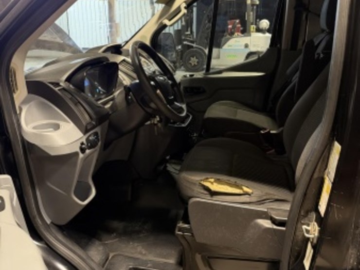 2018-ford-transit-image-26